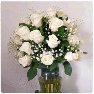 Ramo de Jarrón de vidrio de Rosas Blancas y Follaje Gipso