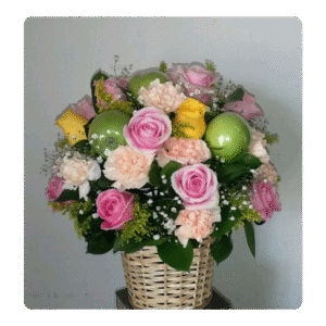 Topiario en Canastilla de Rosas con frutas